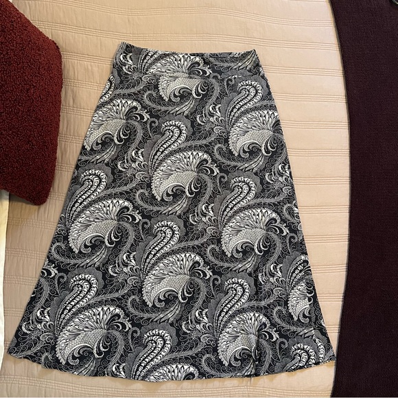 Talbots Dresses & Skirts - Talbots Black and White A-Line Paisley Skirt Medium Petite